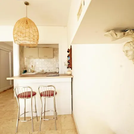 Santa Clara Cozy Sea View Apartament *